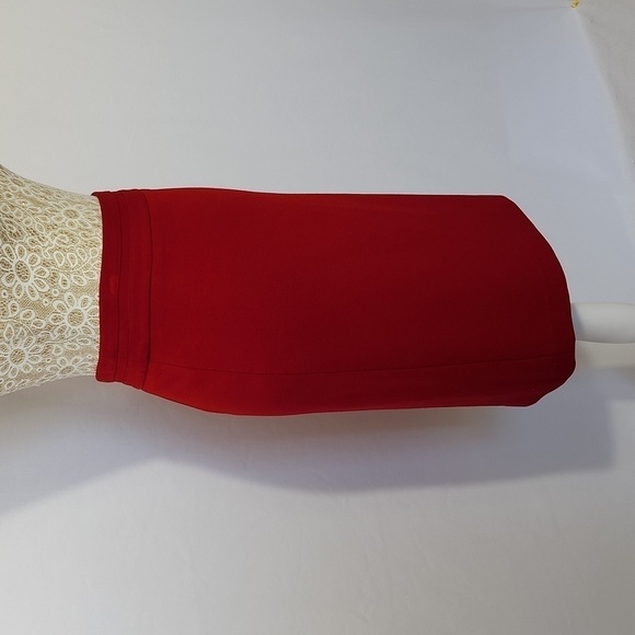 Talbots Women's Red Fabric Knit In Italy Rayon Blend Zip Back Skirt Size 8P - Picture 5 of 14